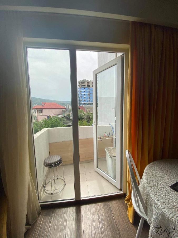 Apartament Victoria Apartment Tbilisi Bagian luar foto